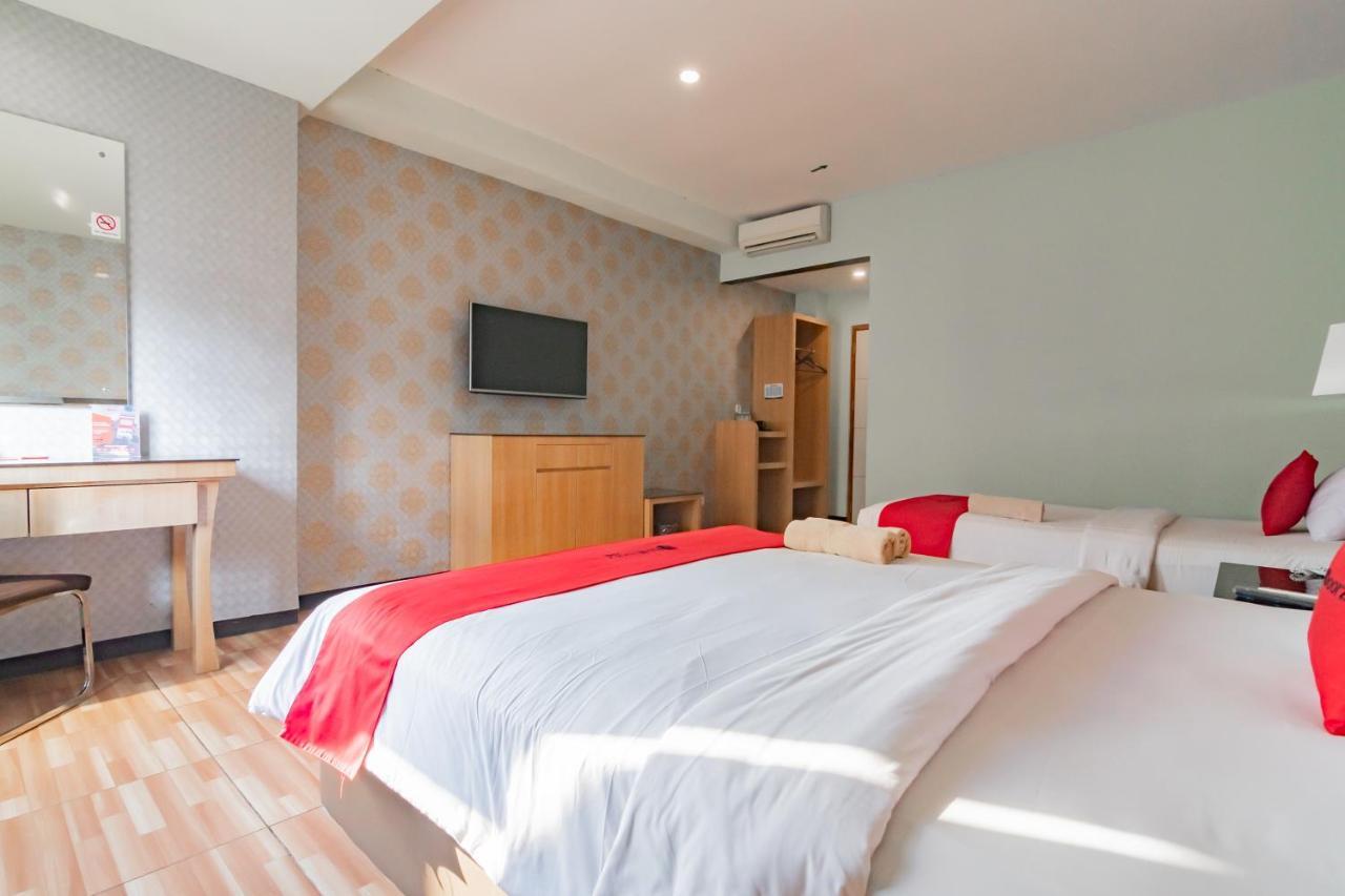 Hotel Reddoorz Premium Near Station Bandung
